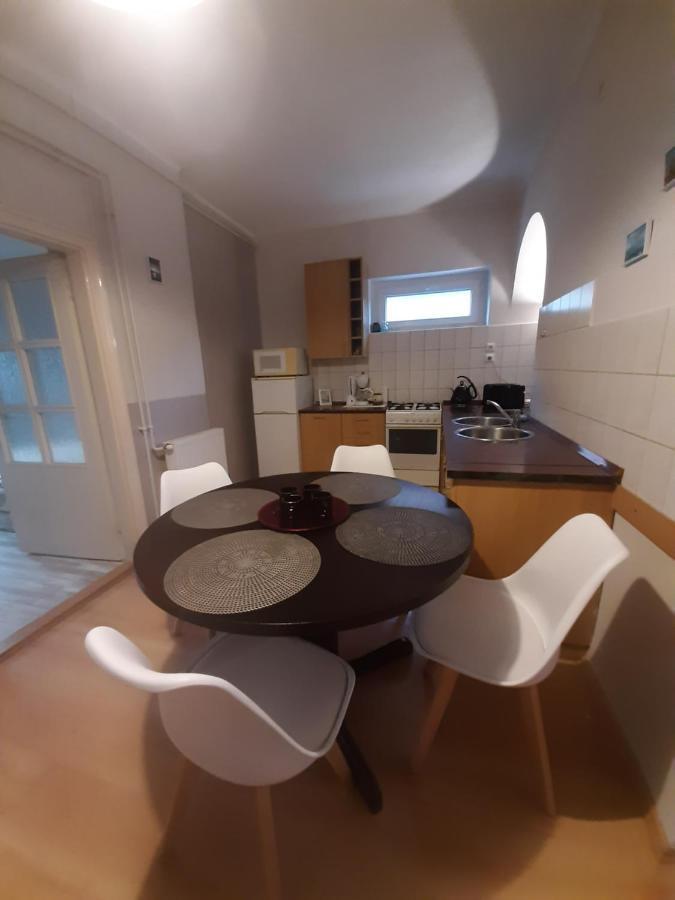 Apartman Harmony Apartamento Keszthely Exterior foto